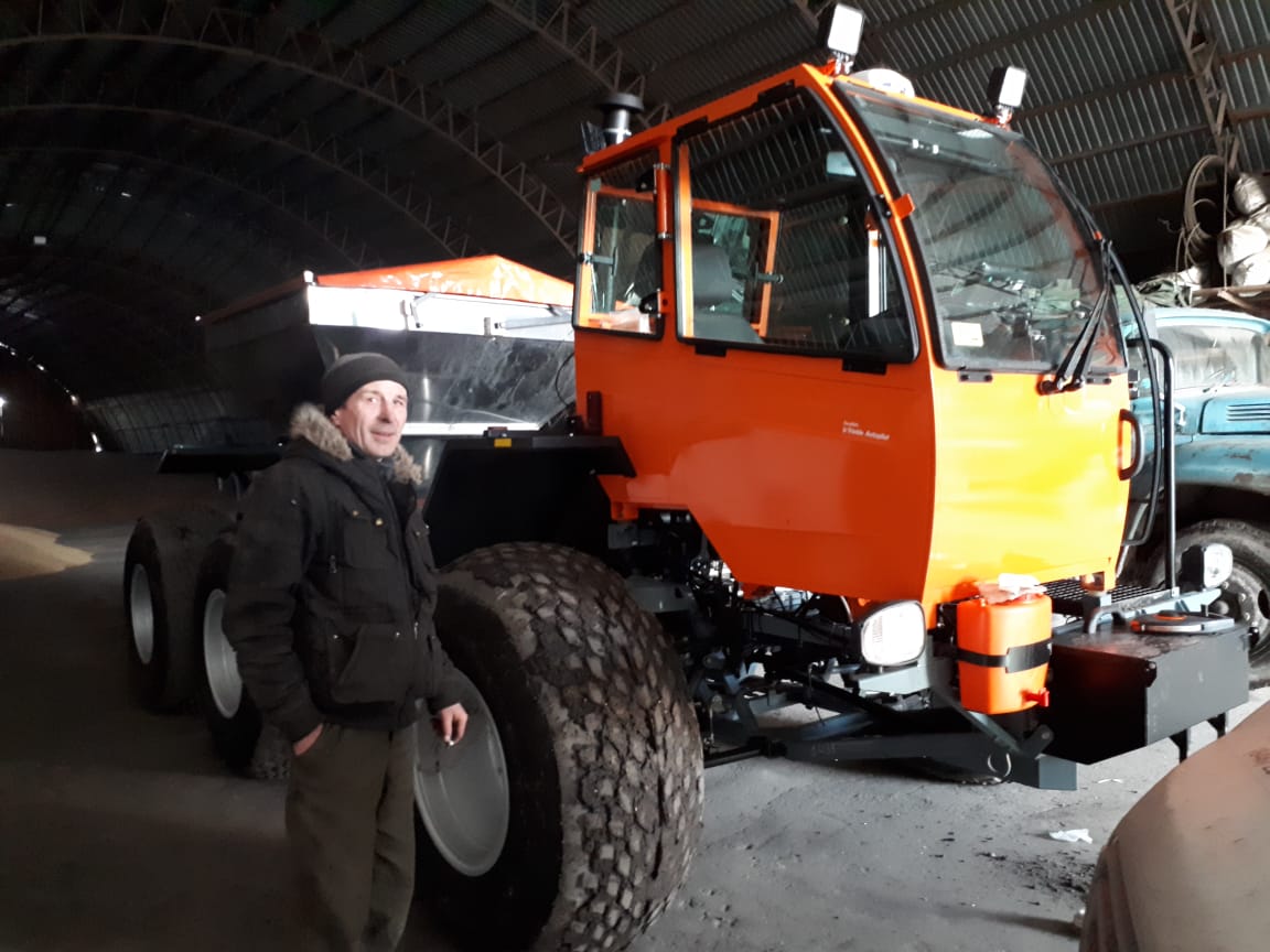 Установка гидравлического автопилота на трактор Buhler Versatile 2375 и подруливающего устройства на опрыскиватель Туман 2 в Ульяновской области